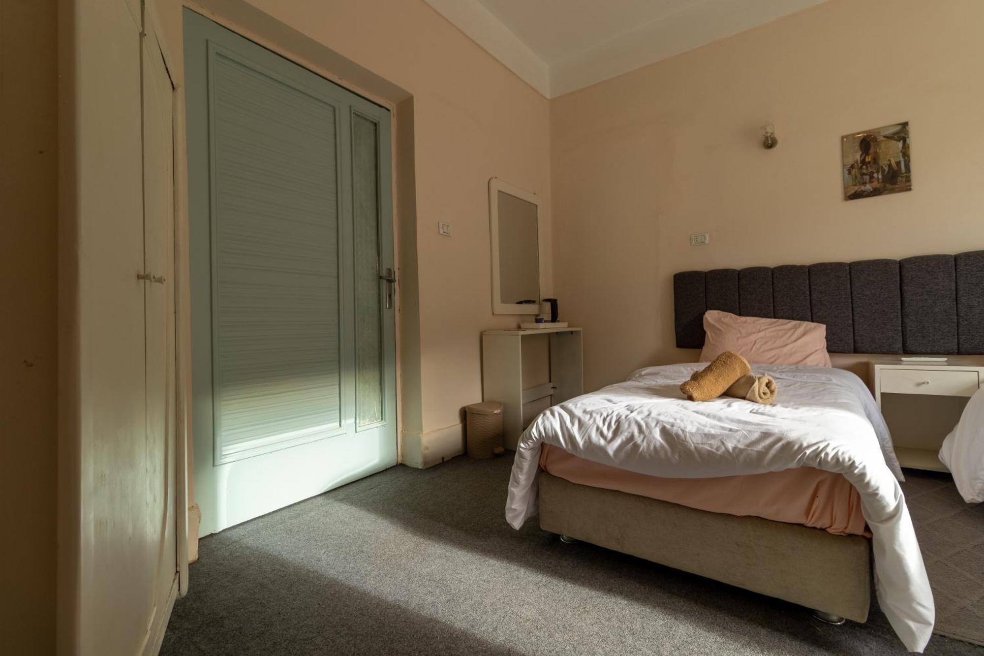 The Grand Pyramids View Hotel Kafrat al Jabal Bilik gambar