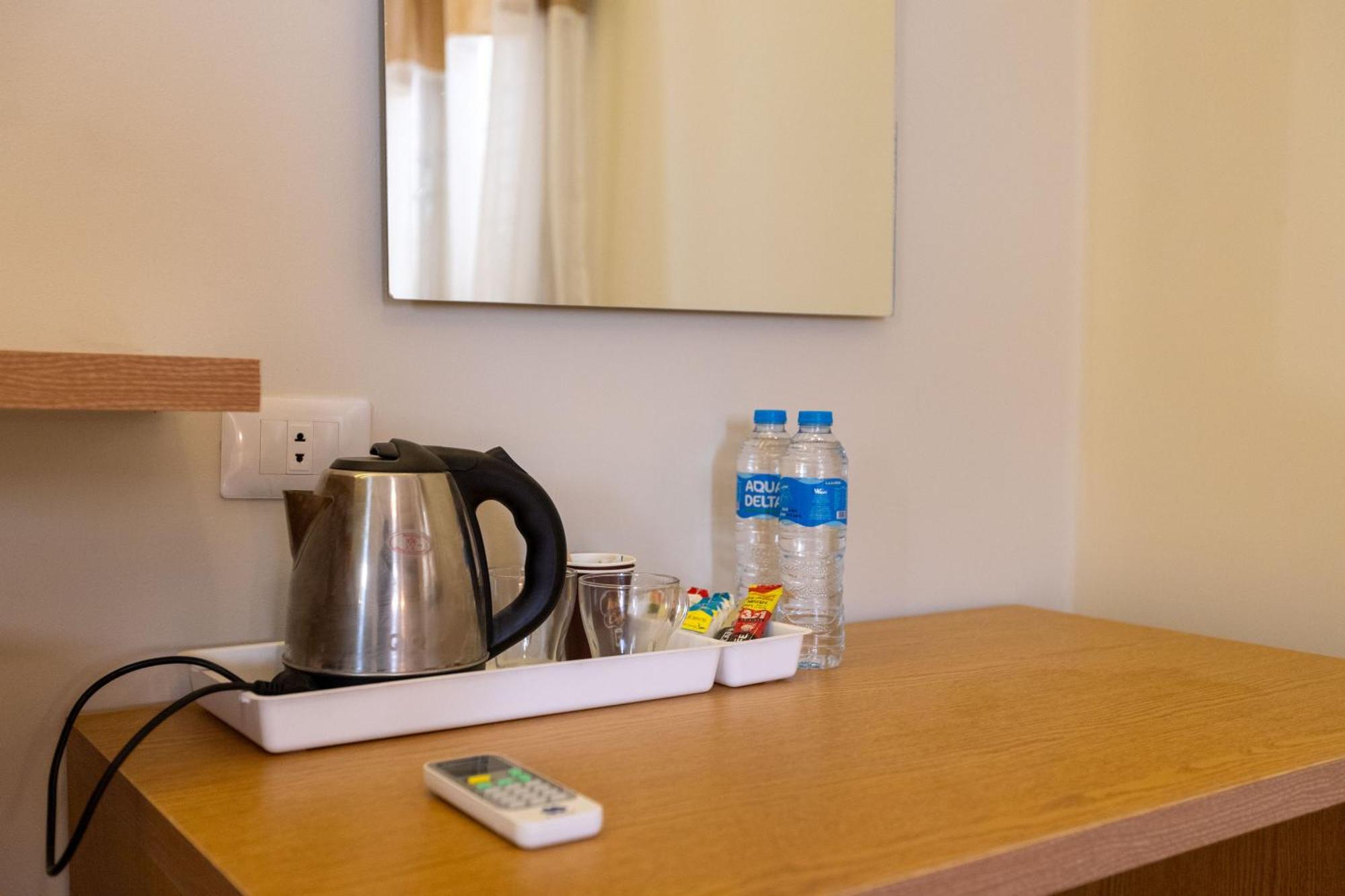 The Grand Pyramids View Hotel Kafrat al Jabal Bilik gambar