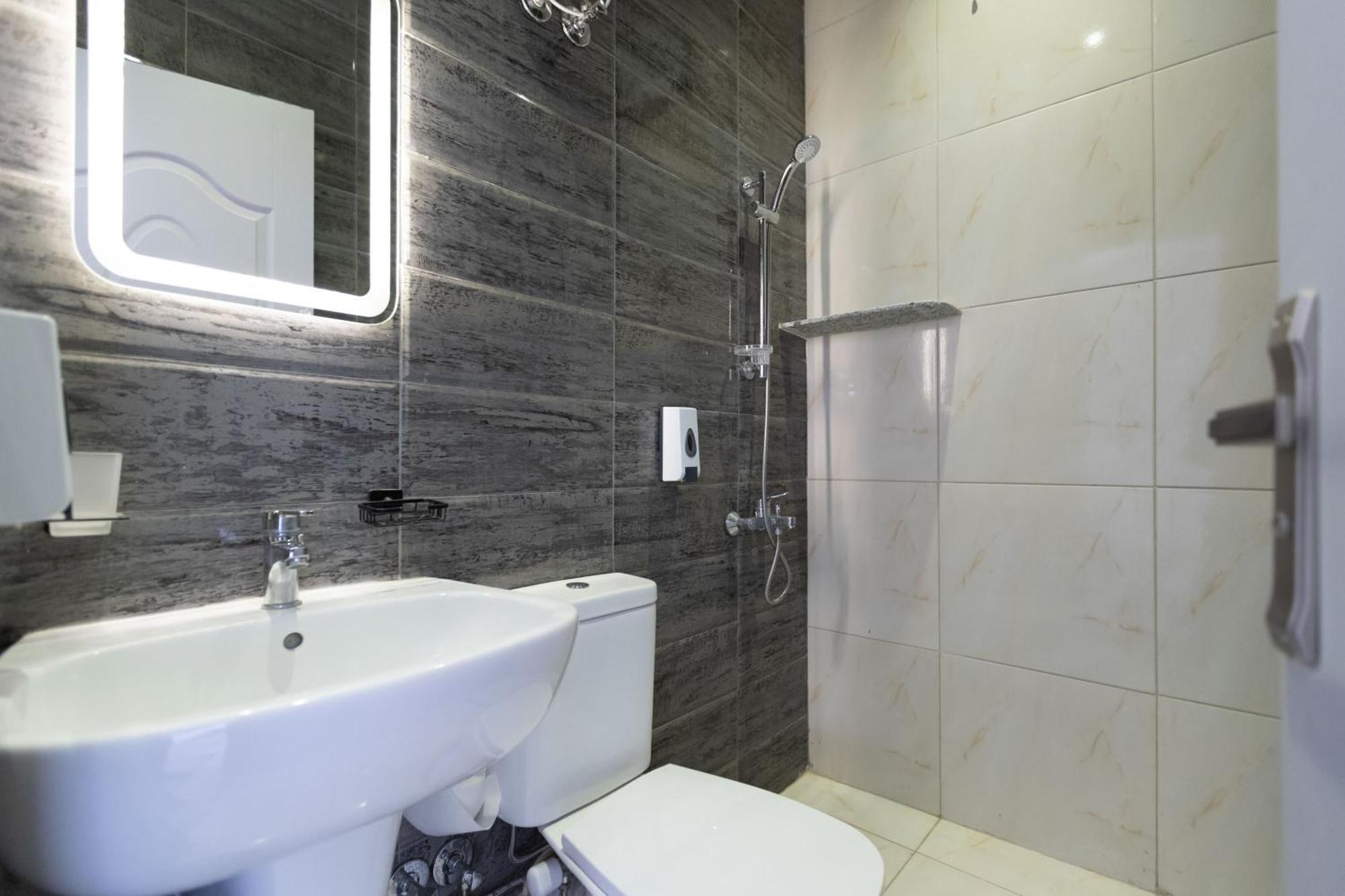 The Grand Pyramids View Hotel Kafrat al Jabal Bilik gambar